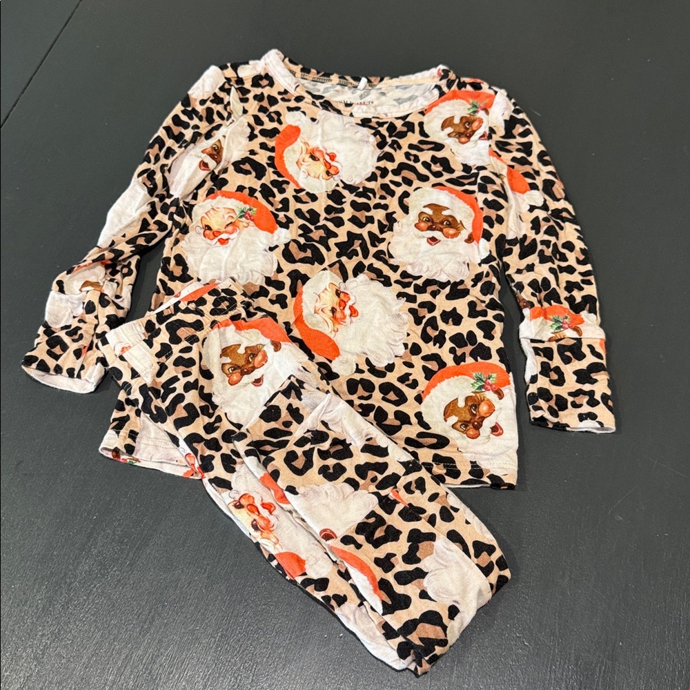 Posh Peanut Lana Claus Classic Pajama Set 2T